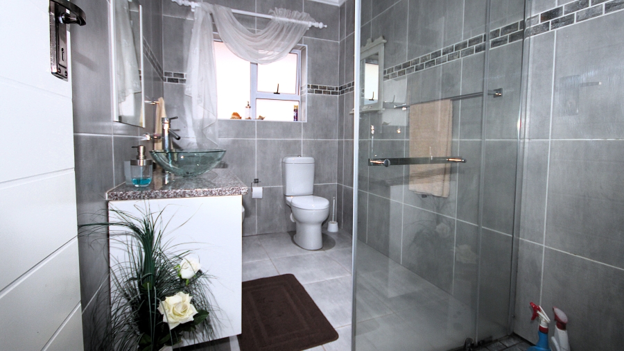 3 Bedroom Property for Sale in Monte Christo Western Cape